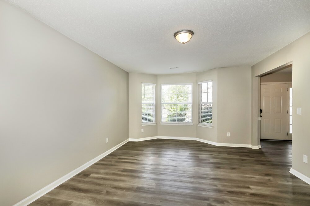 4-Bed Rental on 936 Brisley Cir photo 9