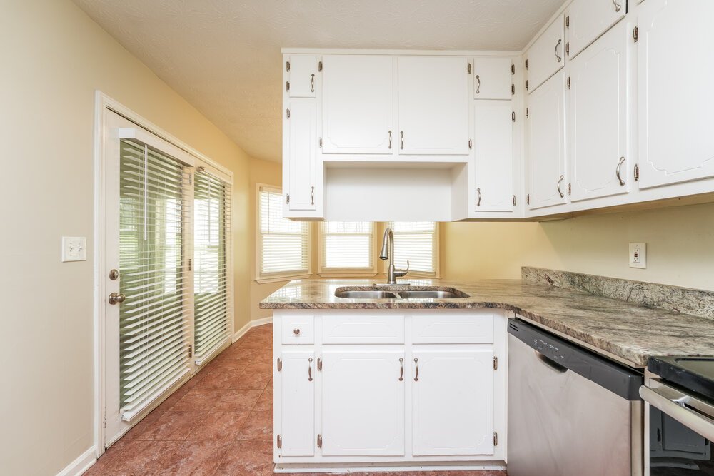 3-Bed Rental on 1477 Cherry Hill photo 9