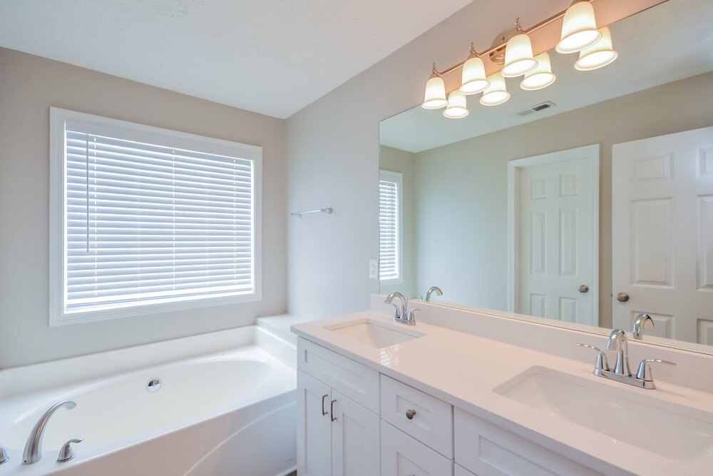 3-Bed Rental on 25 Collins Trce photo 9