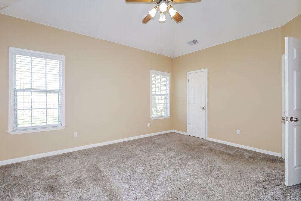3-Bed Rental on 2680 Bending Elm photo 9