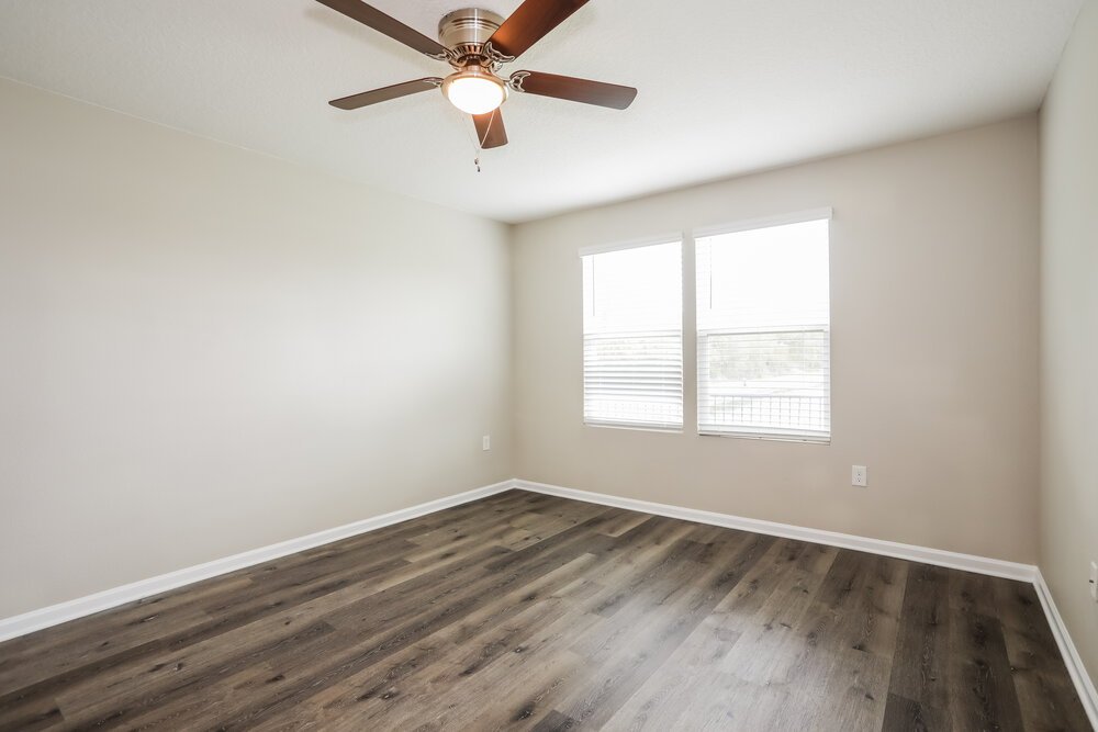 4-Bed Rental on 3514 Song Bird photo 9