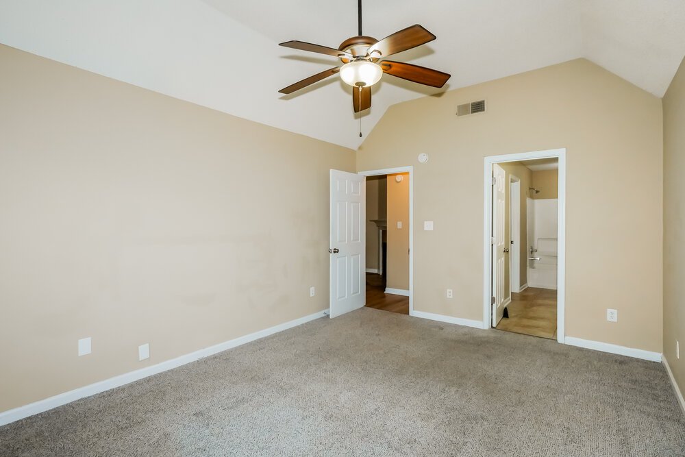 3-Bed Rental on 6916 Fox Briar photo 9