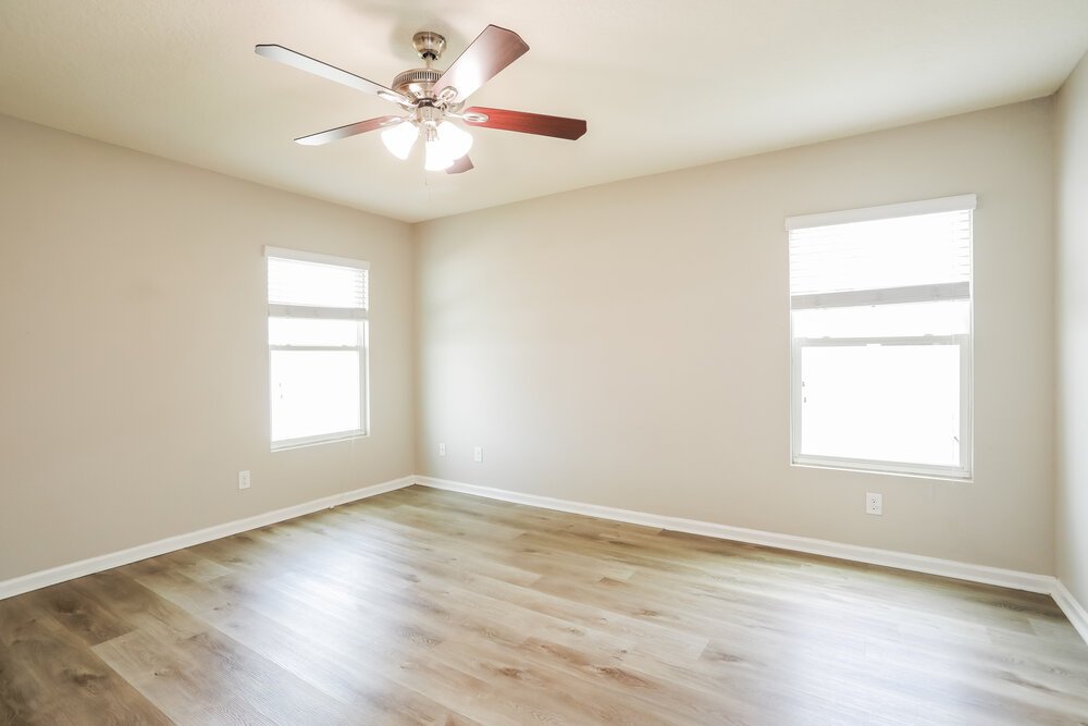 4-Bed Rental on 3426 Canyon Falls photo 9