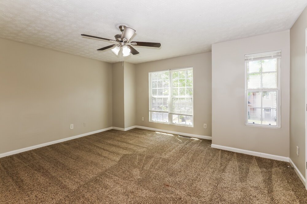3-Bed Rental on 1902 Grove Way photo 9