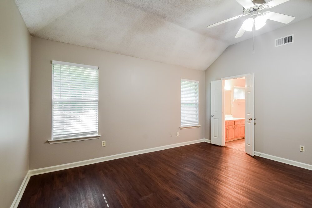 4-Bed Rental on 5604 Corvin Ln photo 9