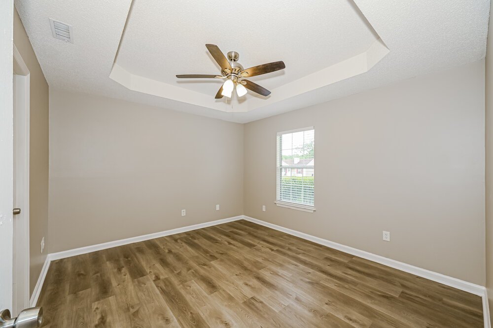 3-Bed Rental on 108 Riverwood Dr photo 9
