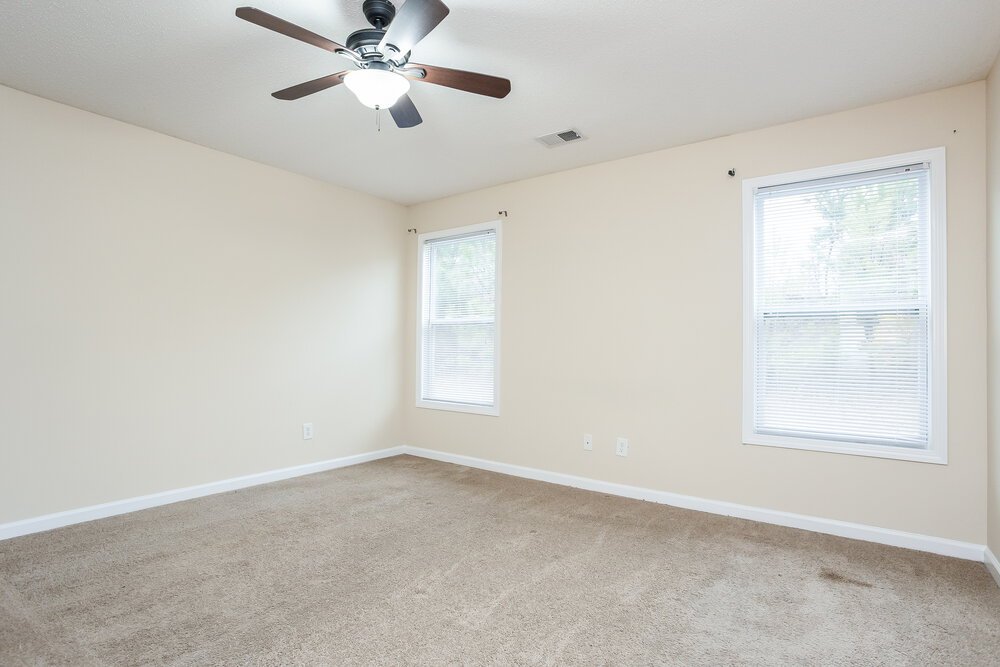 3-Bed Rental on 108 Mount Comet photo 9