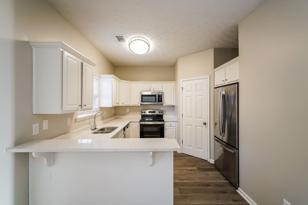 4-Bed Rental on 210 Prescott Ct photo 9