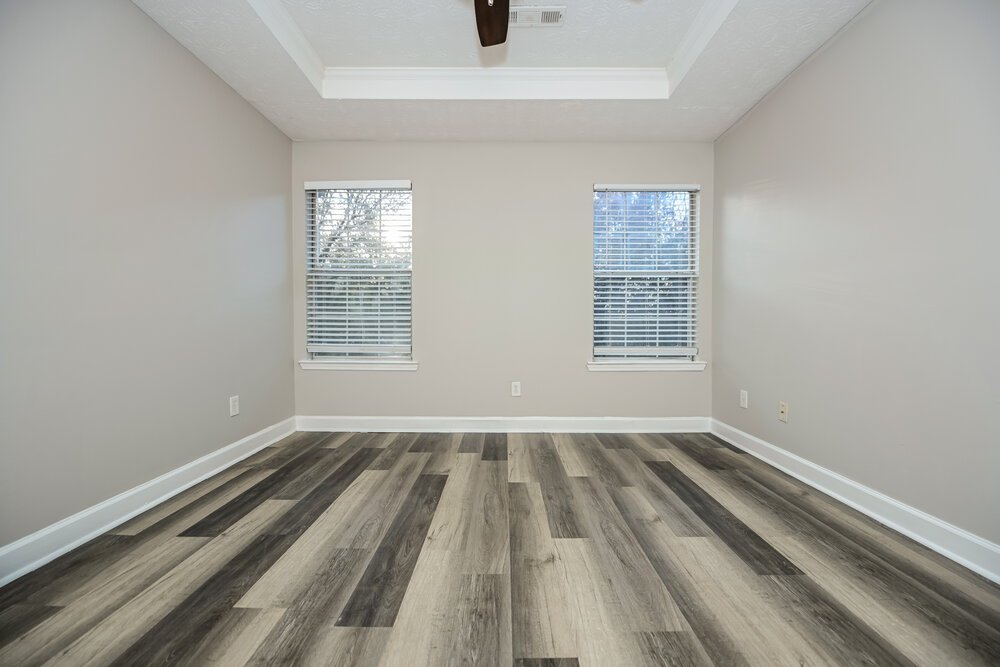 3-Bed Rental on 337 Autumn Lake photo 9