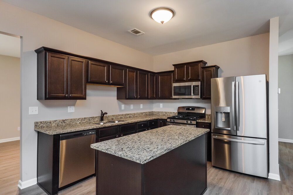 5-Bed Rental on 4047 Clay Ct photo 9