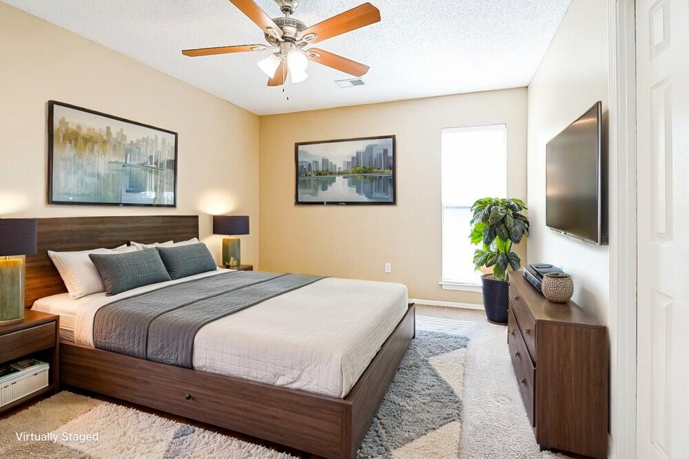 4-Bed Rental on 9150 Belmont Dr photo 9