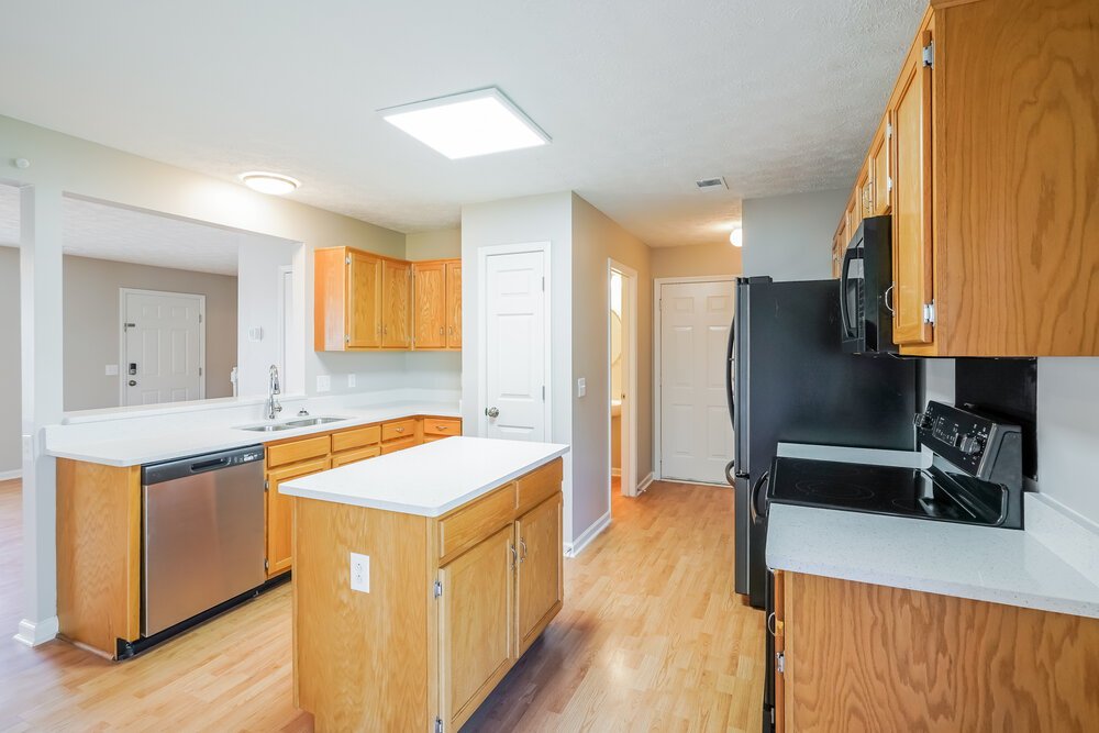 3-Bed Rental on 3423 Cainbrook Xing photo 9