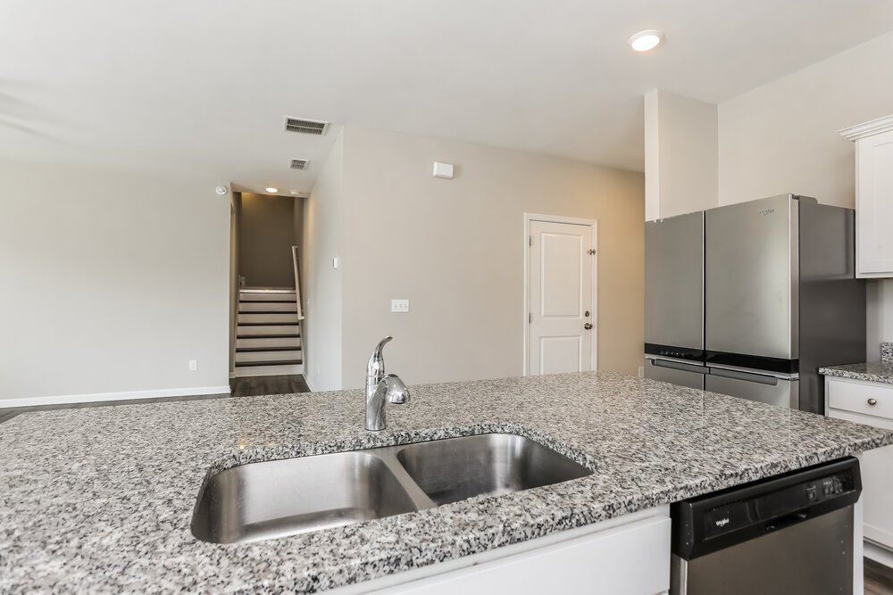 4-Bed Rental on 4064 Kendrick Circle photo 9