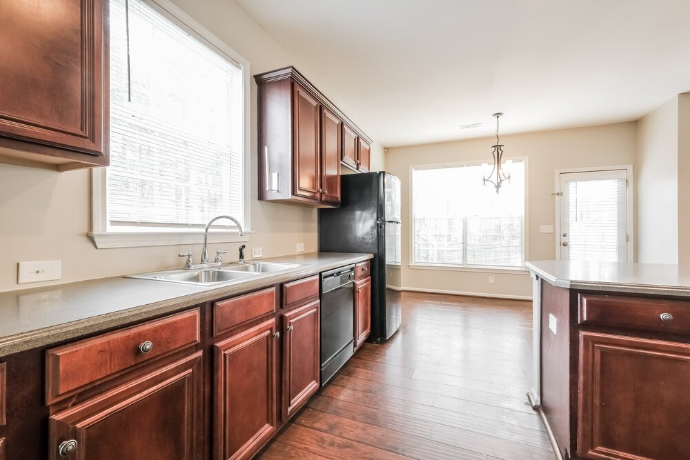 4-Bed Rental on 4616 Burnt Fork photo 9