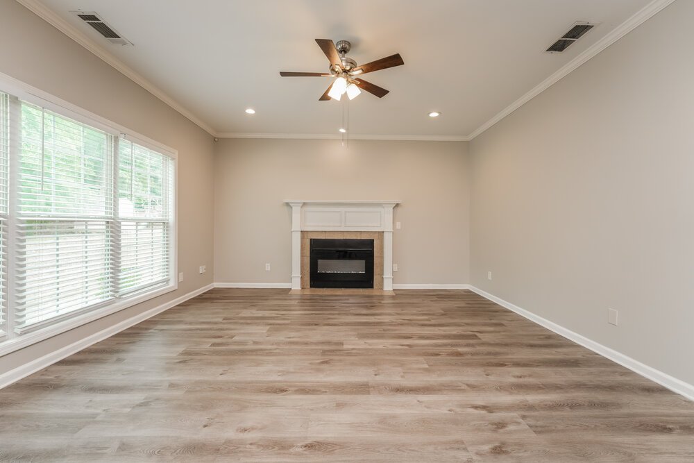4-Bed Rental on 2054 Jessica Way photo 10