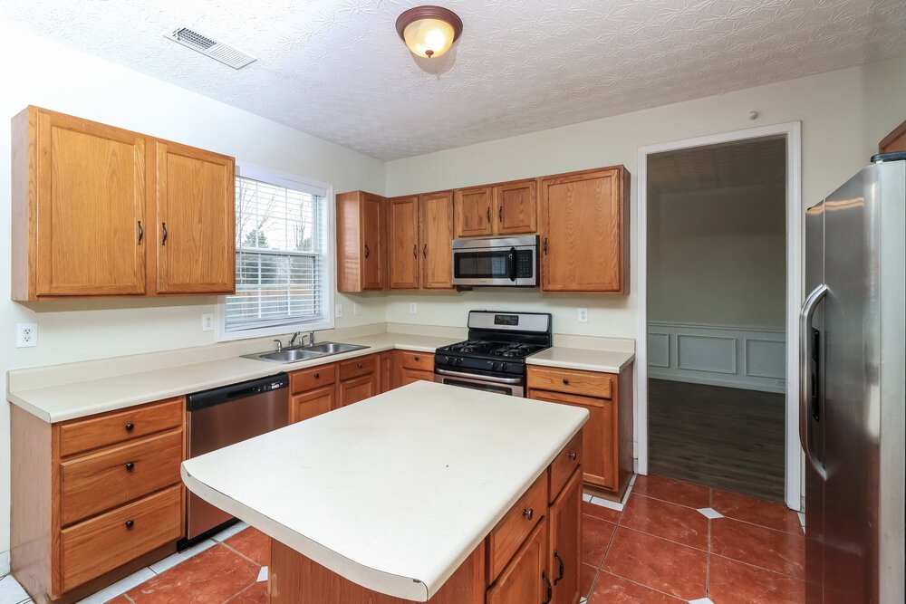 4-Bed Rental on 196 Ancient Oaks photo 10