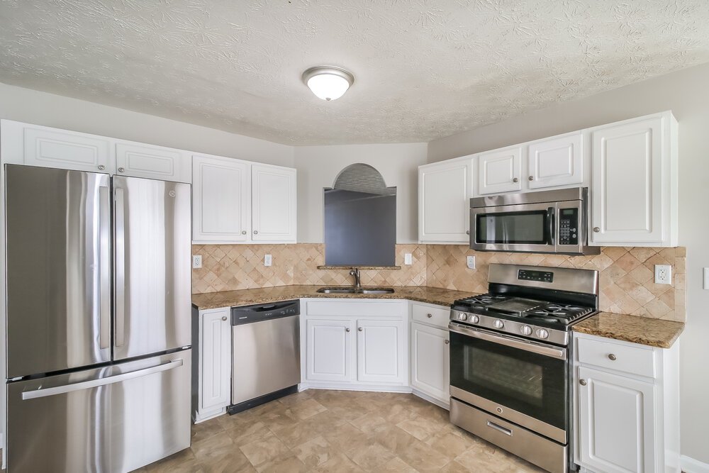 4-Bed Rental on 650 Compton Ln photo 10
