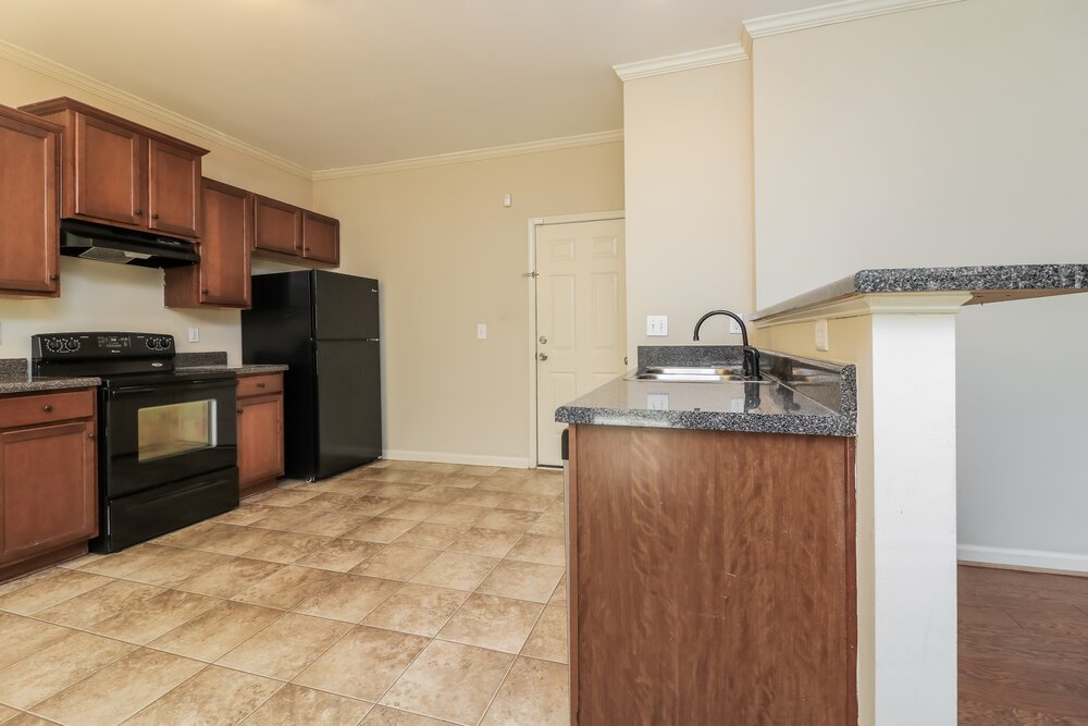 4-Bed Rental on 5013 Amethyst Dr photo 10