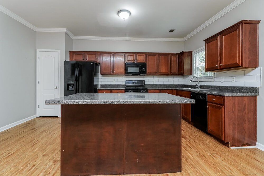 4-Bed Rental on 2590 Harrison Mill photo 10