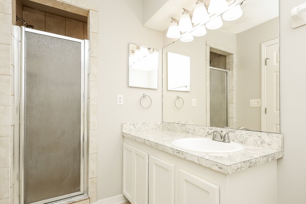 4-Bed Rental on 7811 Invermere Blvd photo 10