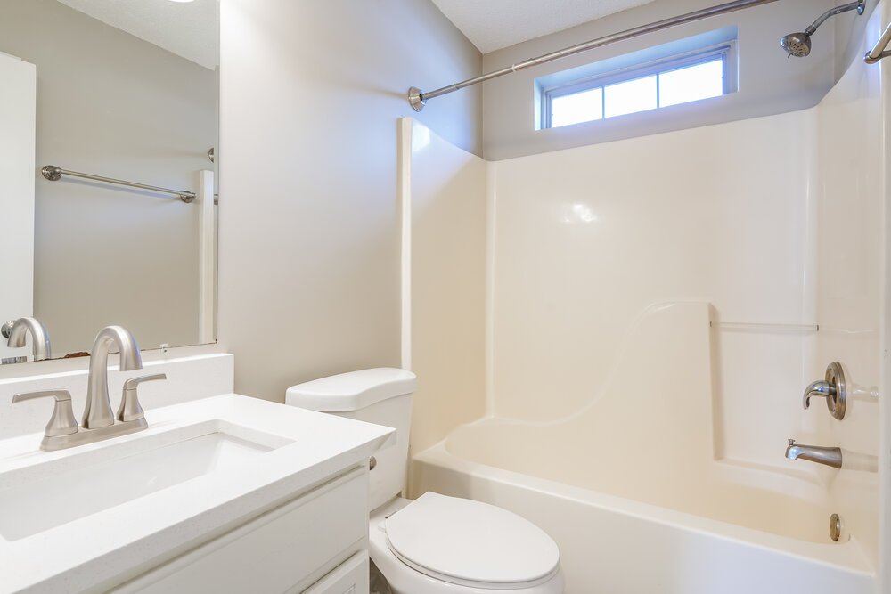 3-Bed Rental on 3944 Rock Creek photo 10