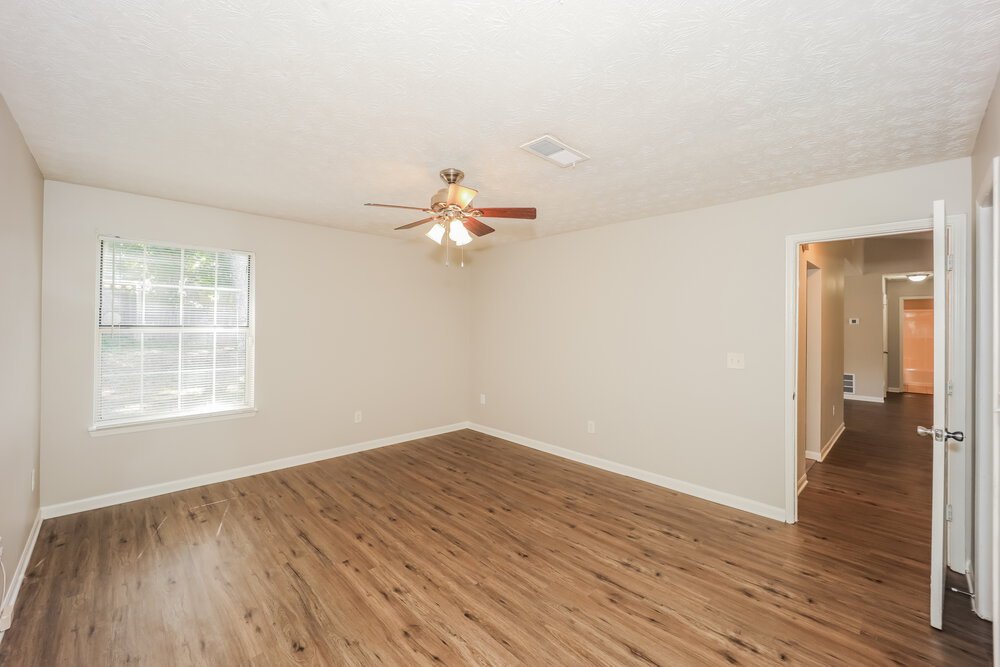 3-Bed Rental on 10299 Wisteria Ln photo 10