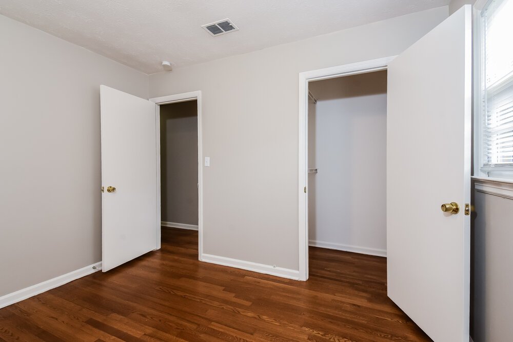3-Bed Rental on 4355 Donegal Circle photo 10