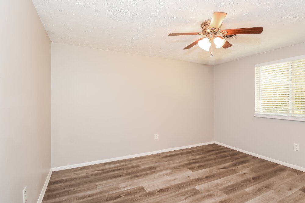 3-Bed Rental on 1860 Suwanee Ridge photo 10