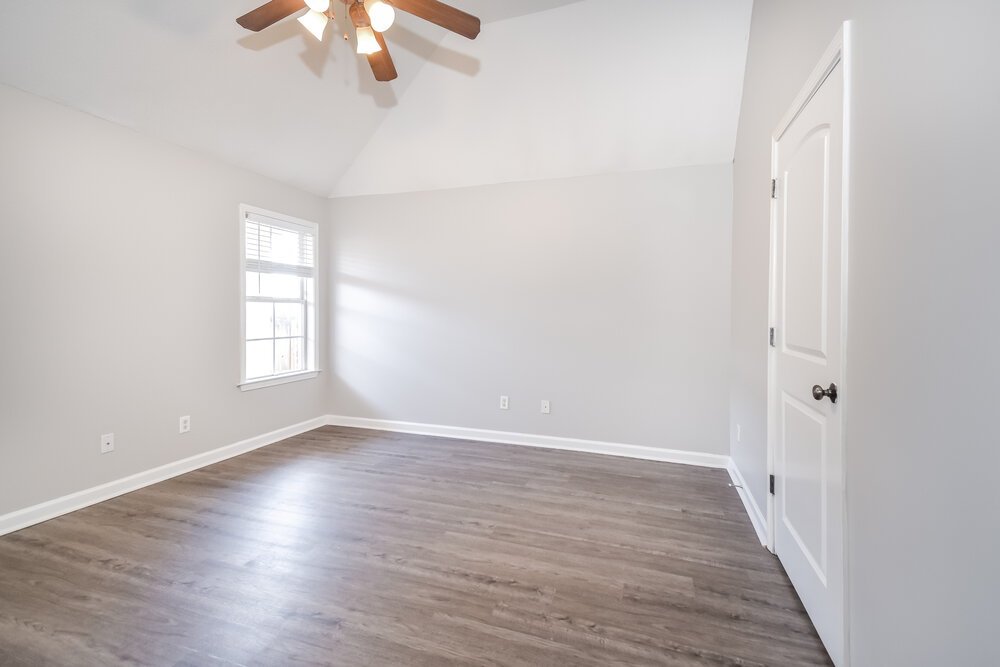 3-Bed Rental on 10173 Evening Hill photo 10