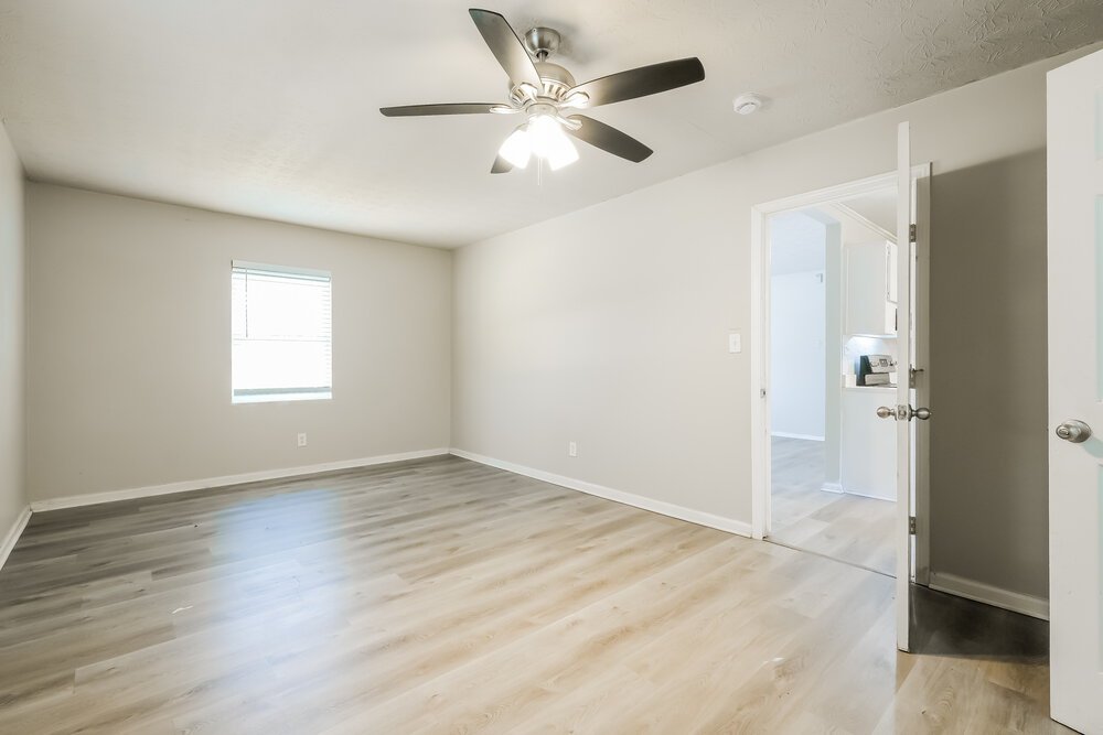 4-Bed Rental on 8268 Dunellen Lane photo 10