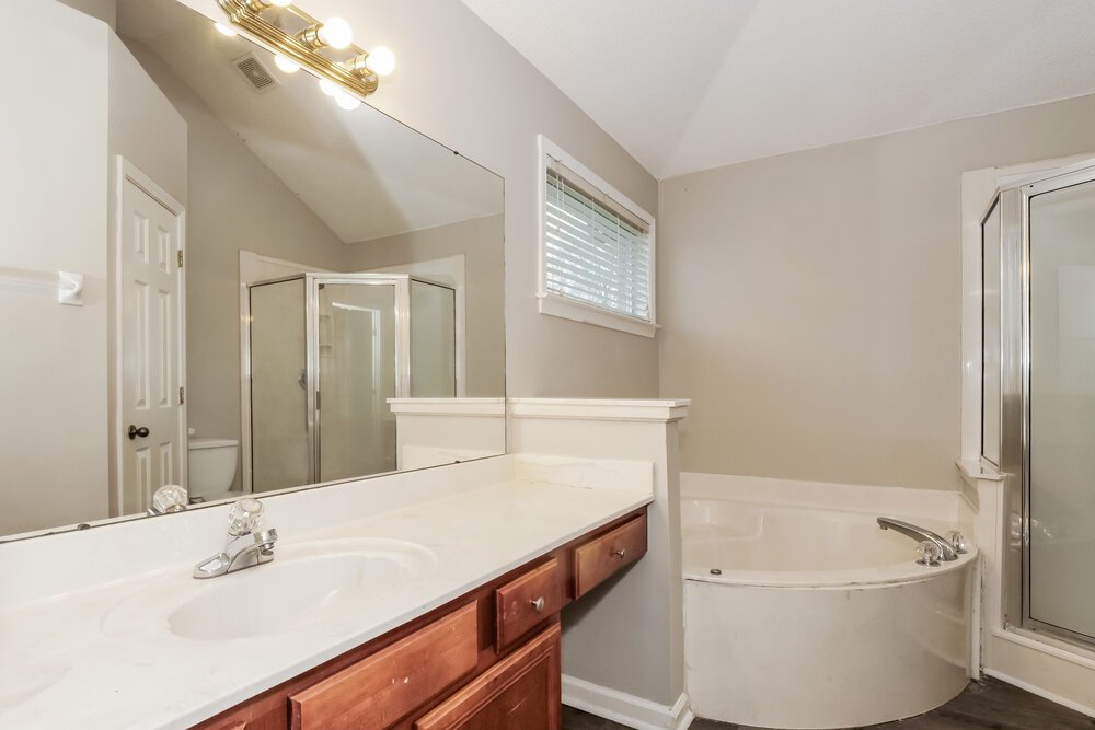 4-Bed Rental on 9775 Misty Bay photo 10