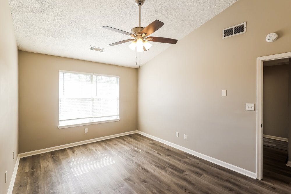 3-Bed Rental on 7605 Briar Crest photo 10
