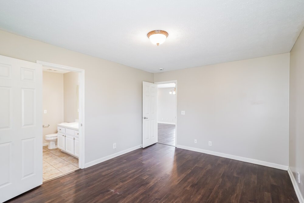 3-Bed Rental on 1701 Stone Hollow photo 10