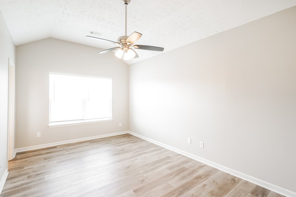 3-Bed Rental on 4006 Deer Run photo 10