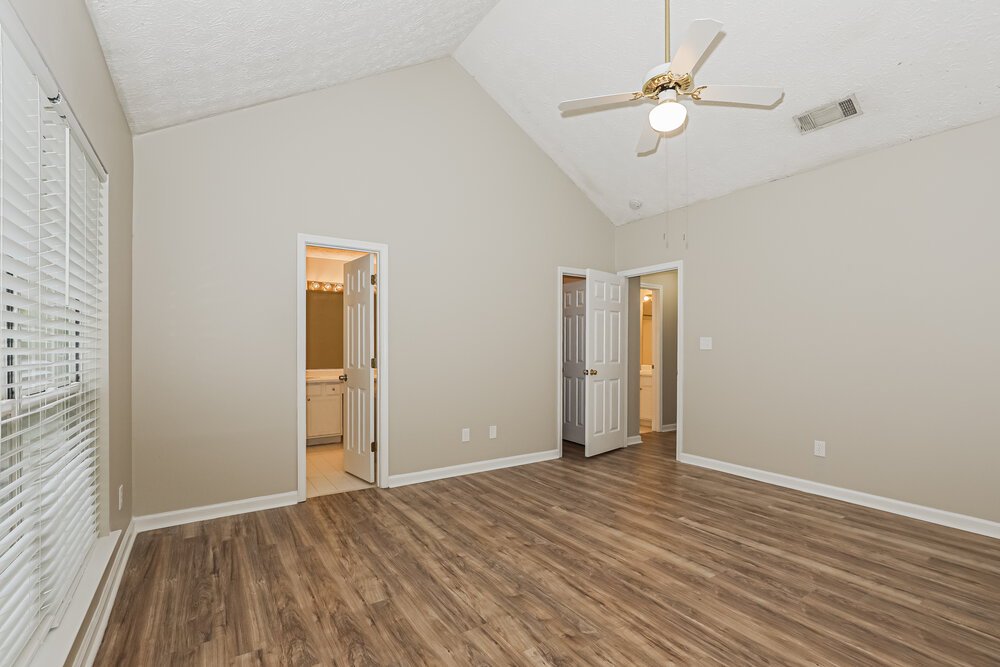 3-Bed Rental on 26 Cindy Ct photo 10