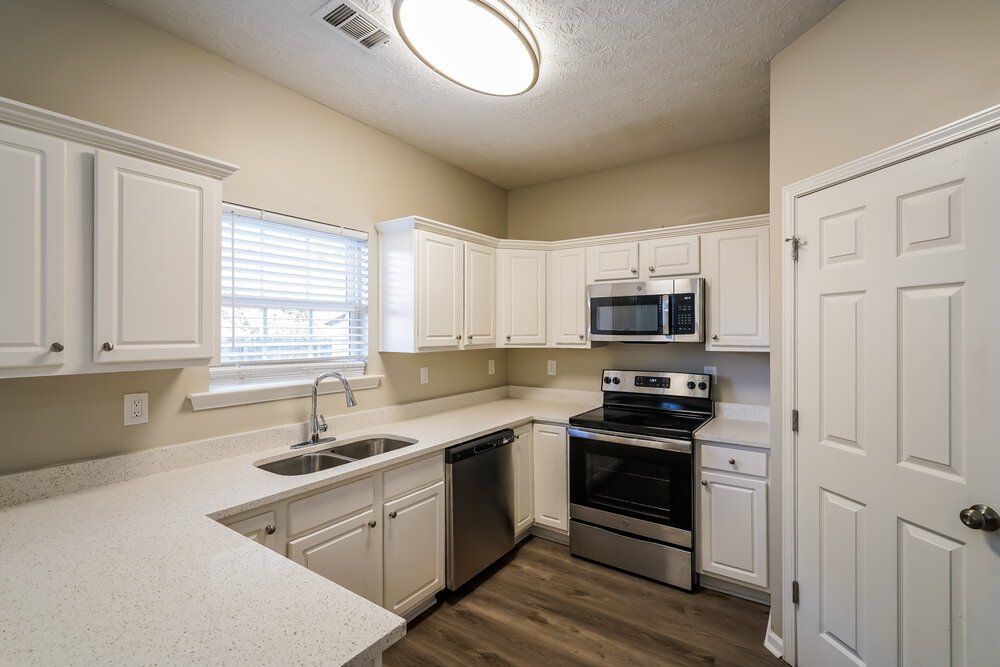 4-Bed Rental on 210 Prescott Ct photo 10