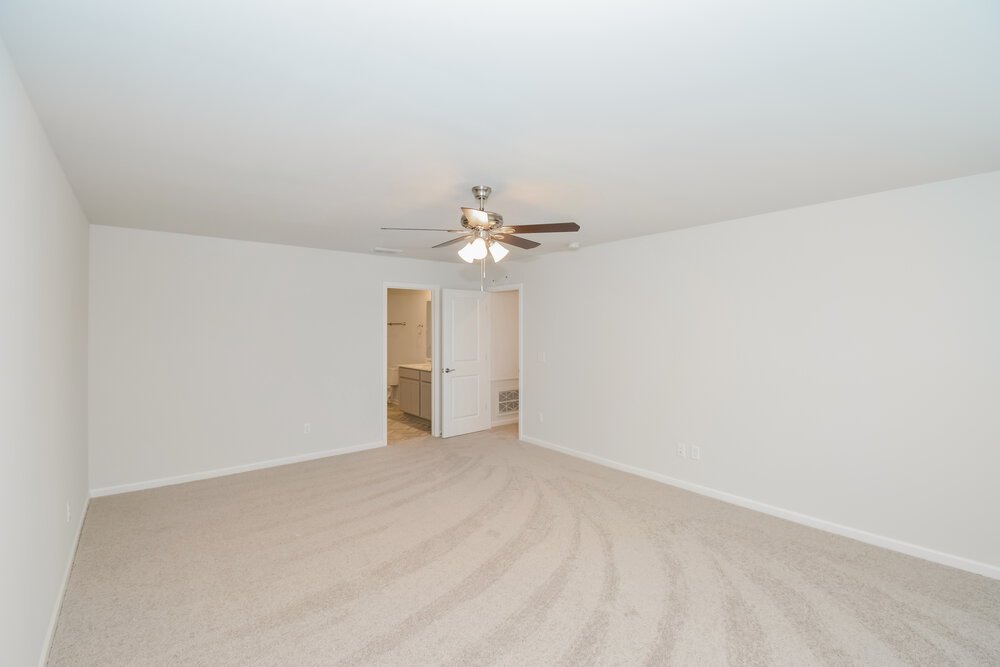 3-Bed Rental on 622 Samuel Lee photo 10