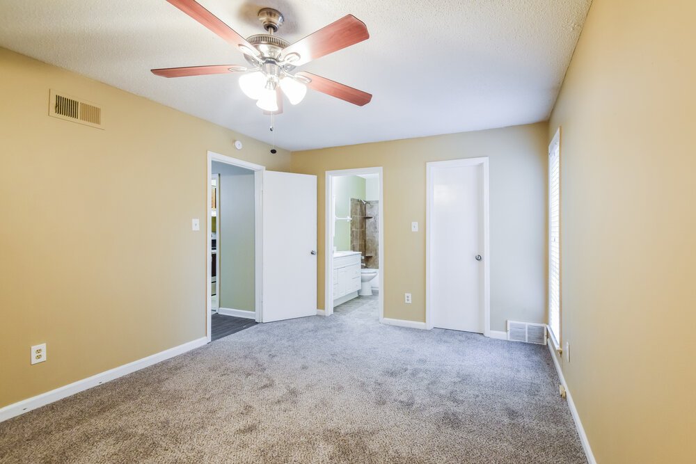 4-Bed Rental on 2176 Woodfield Park photo 10
