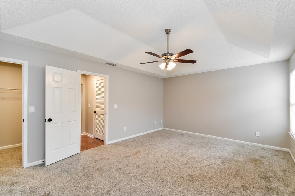 3-Bed Rental on 1976 Hunters Trace photo 10