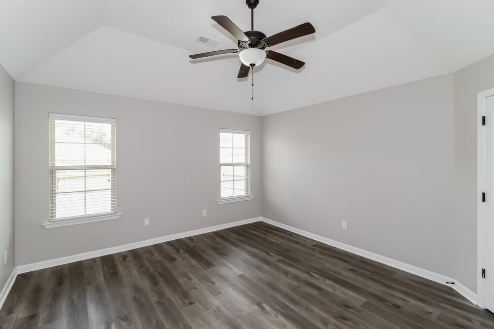 4-Bed Rental on 9466 Darren Cir photo 10
