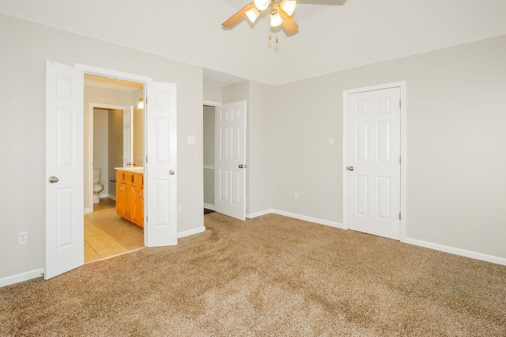 3-Bed Rental on 145 Cameron Dr photo 10