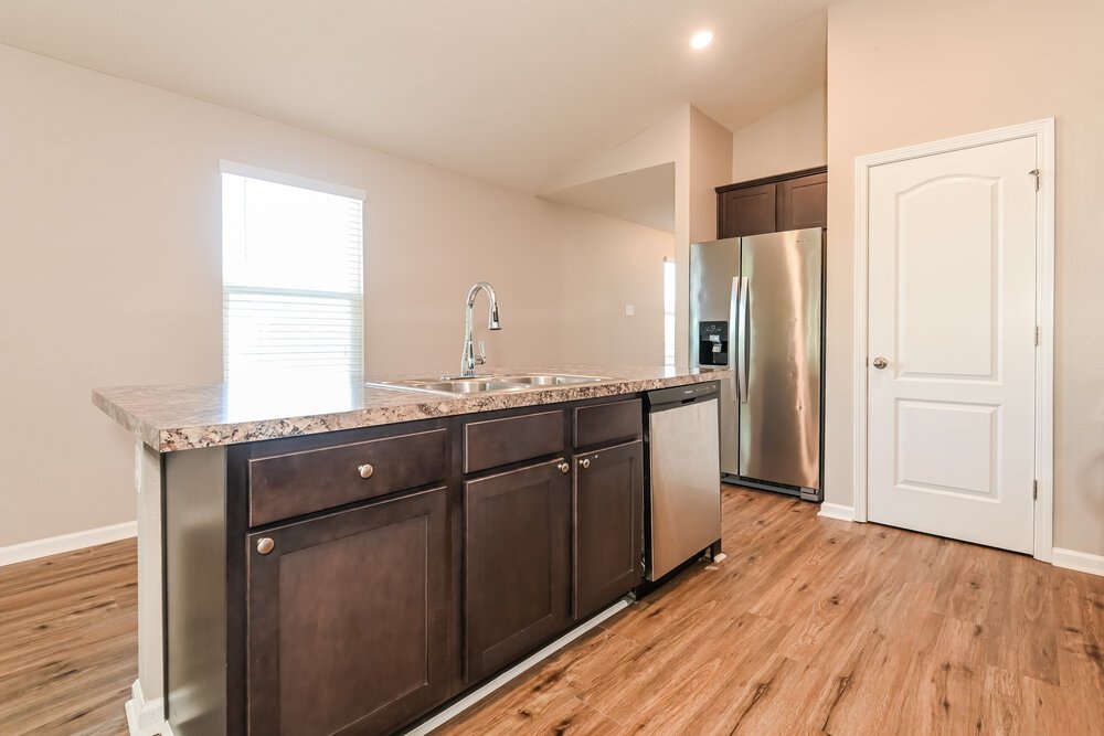 3-Bed Rental on 2555 Bear Creek photo 10