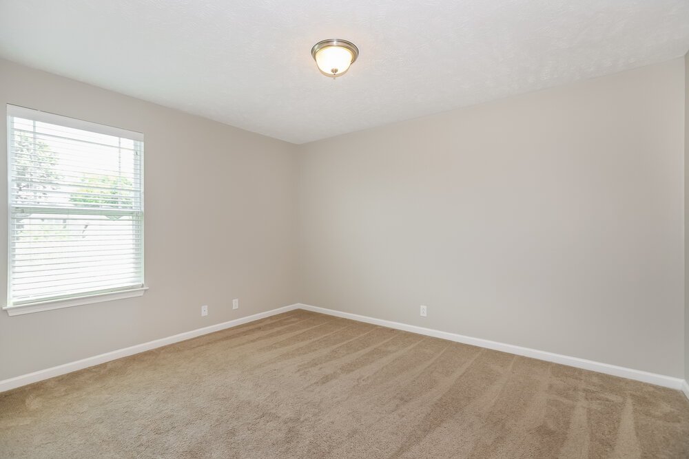 3-Bed Rental on 3315 Velvet Ct photo 11