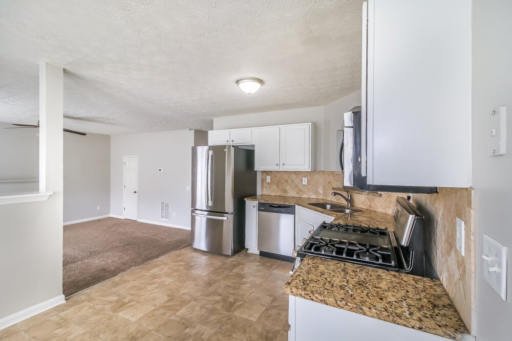 4-Bed Rental on 650 Compton Ln photo 11