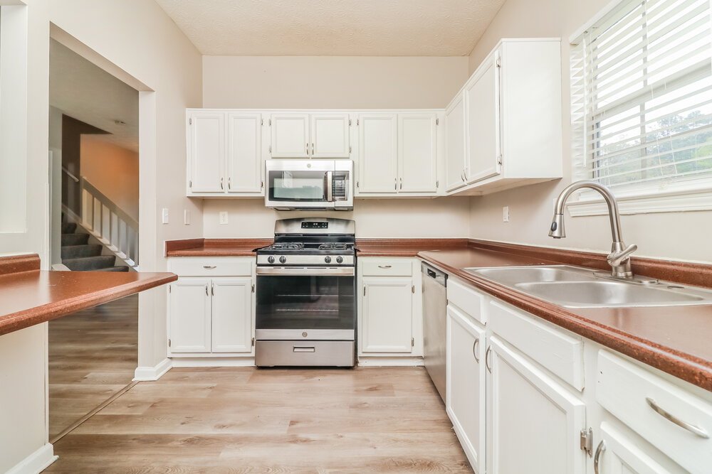 3-Bed Rental on 6514 Eastbriar Dr photo 11