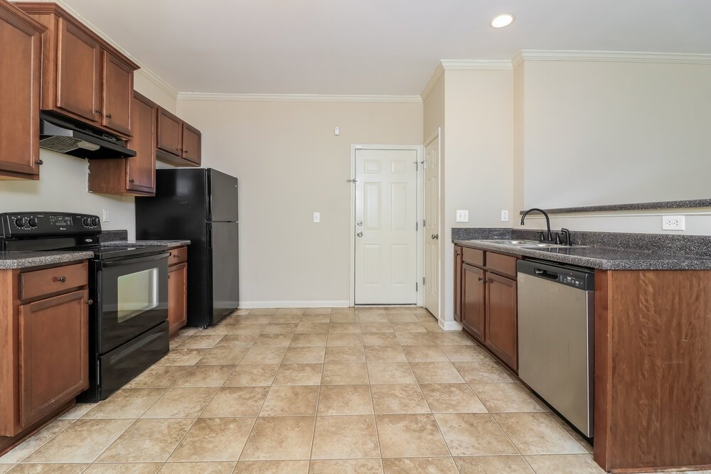 4-Bed Rental on 5013 Amethyst Dr photo 11