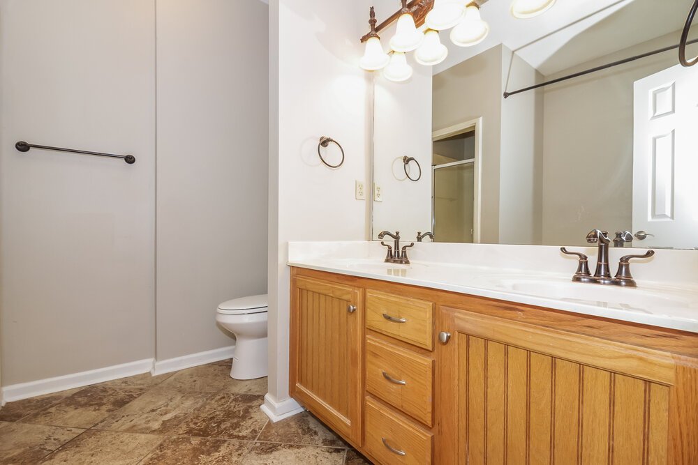4-Bed Rental on 15 Austin Cir photo 11