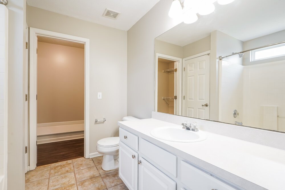 3-Bed Rental on 1701 Stone Hollow photo 11