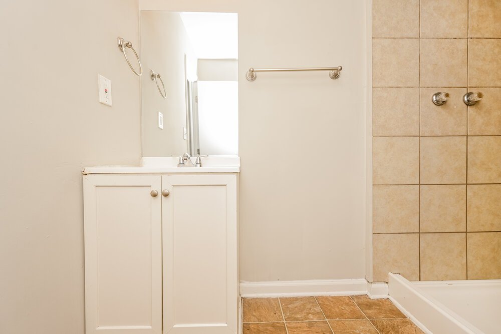 3-Bed Rental on 263 Roxbury Dr photo 11