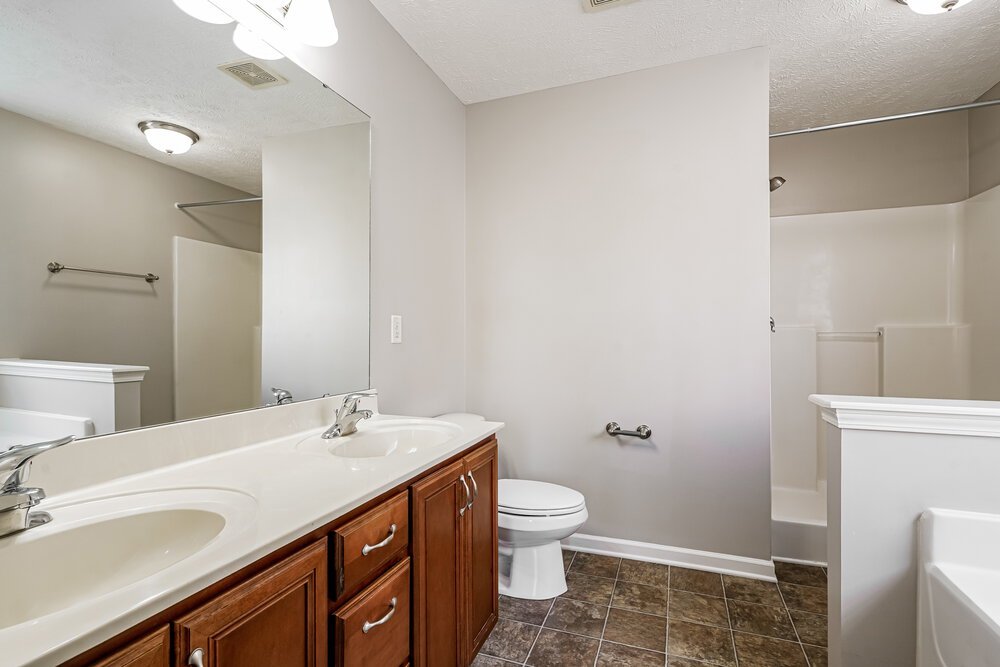 3-Bed Rental on 1416 Sprucedale Dr photo 11